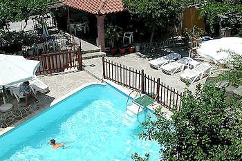 Voula Apartments Aegina Екстериор снимка