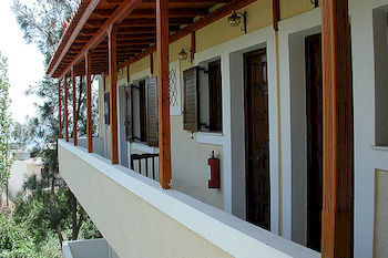 Voula Apartments Aegina Екстериор снимка